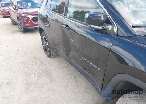 2022 Jeep Compass Limited 4X4 from USA, damaged, VIN 3C4NJDCB9NT150030